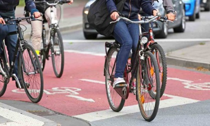 Da inizio anno 125 ciclisti morti, Lara Magoni: «Strage silenziosa da fermare»