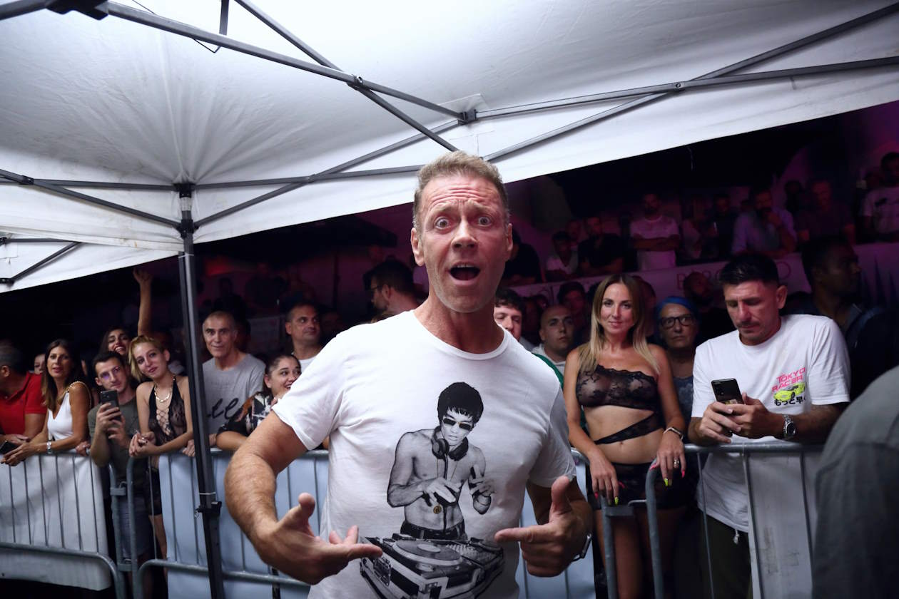 LOWPH.Francesca.Ricciardi_BG.Sex.22_Rocco.Siffredi