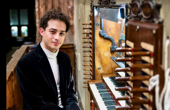 L’organista Alessandro Chiantoni: «Vivere di sola musica? Si riesce, a patto che…»