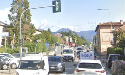 Lavori e code sulla ex 525 per i lavori della nuova e-Brt, a Lallio monta il malumore