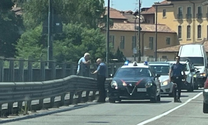 Ennesima tragedia: si toglie la vita gettandosi dal ponte sull’Adda tra Capriate e Trezzo