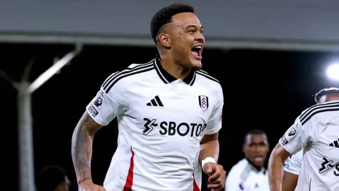 Ultimi incastri per Muniz (convocato dal Fulham), poi avanti con l’esterno sinistro
