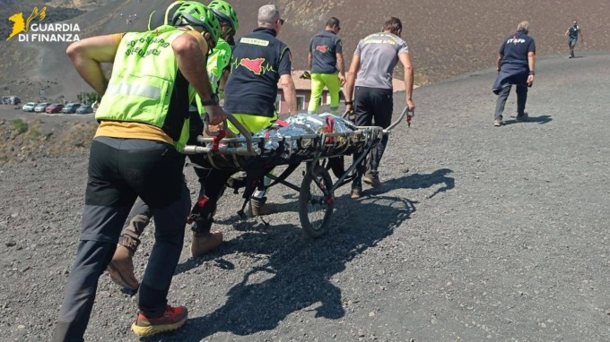 Turista bergamasco si sente male sull’Etna: salvato dal Soccorso alpino