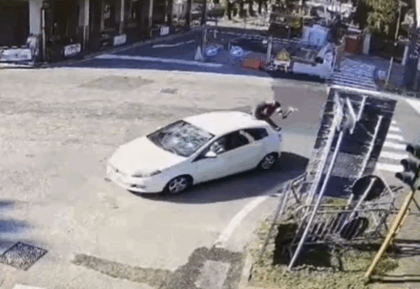 Tentato omicidio a Romano: lo aggrediscono con ferocia e poi cercano di investirlo con l’auto