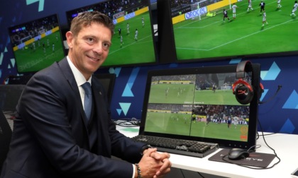 Var, la novità: gli arbitri spiegheranno le loro decisioni, passo avanti nella comunicazione