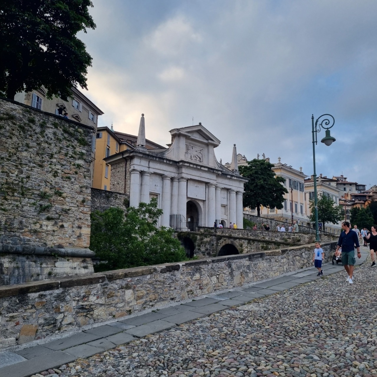 «L’anima di Città Alta è in pericolo: il tempo delle promesse è finito»