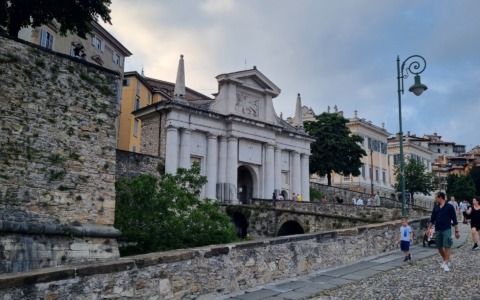«L’anima di Città Alta è in pericolo: il tempo delle promesse è finito»