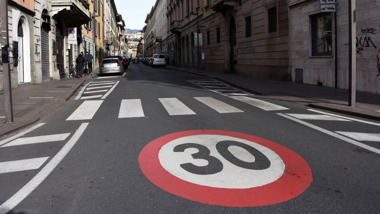 Bergamo lavora sull’ampliamento delle Zone 30: copriranno l’88% della rete stradale entro fine 2026