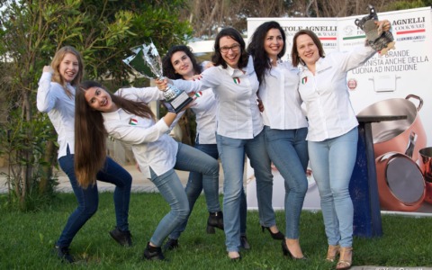 La squadra bergamasco-bolognese Caissa Italia Agnelli 1907 punta al quinto scudetto negli scacchi femminili
