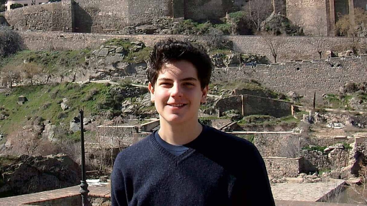 Carlo Acutis è santo. E anche la comunità di Torre Boldone (dove ci sono due sue reliquie) festeggia