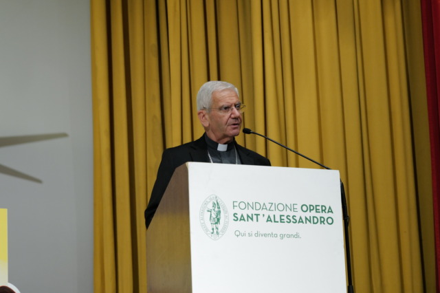 La Chiesa di Bergamo ha presentato il suo primo “bilancio di missione” (però manca qualcosa)