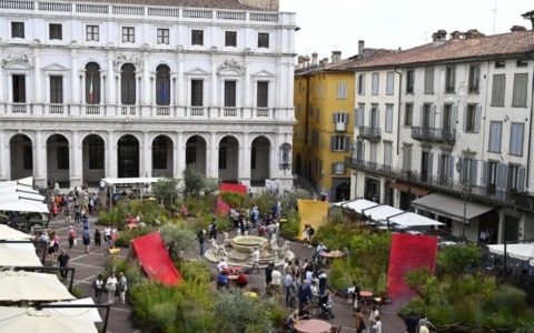 È tornata Piazza Vecchia verde de I Maestri del Paesaggio. Con un pizzico di Rinascimento