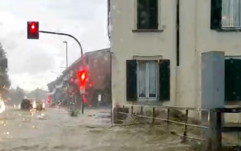 Acqua e grandine: diverse strade danneggiate e alcune frane ad Albino (di nuovo)