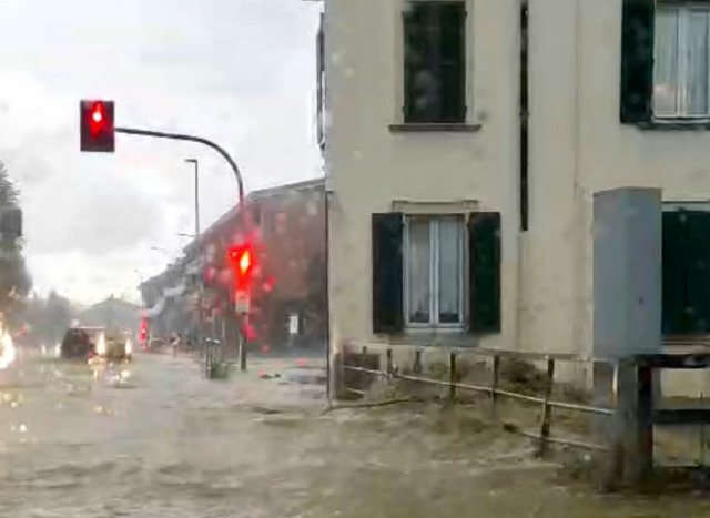 Acqua e grandine: diverse strade danneggiate e alcune frane ad Albino (di nuovo)