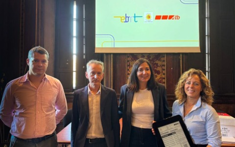 I lavori per la e-Brt sono completati al 55 per cento. Presentate le tecnologie che la caratterizzeranno