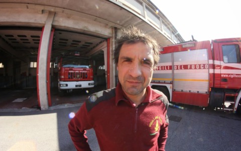 Monterosso piange Livio Mora, vigile del fuoco morto per un malore a 56 anni