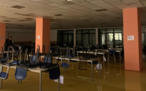 Scuola di Cologno al Serio allagata a causa di un rubinetto rimasto aperto per tutto il week-end