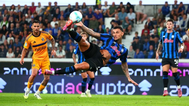 Incrociamo le dita per Gianluca Scamacca: gol e prestazioni vengono dopo, ora conta solo stare bene