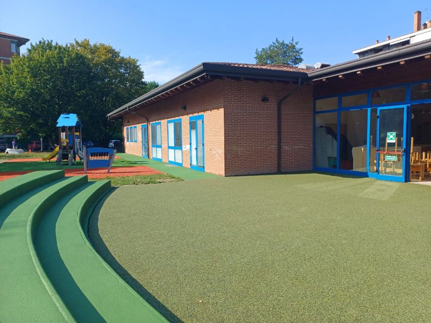 Terminati i lavori di riqualificazione: il polo dell’infanzia bergamasco “Meucci” ha dei nuovi giardini