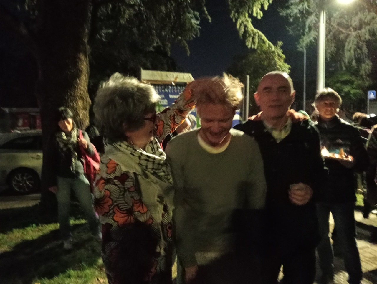 L’emozionante abbraccio di Monterosso a Dario Crippa, il bergamasco membro della Flotilla