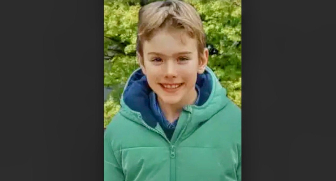 Redona piange Eric, stroncato a 8 anni da una rara forma di tumore