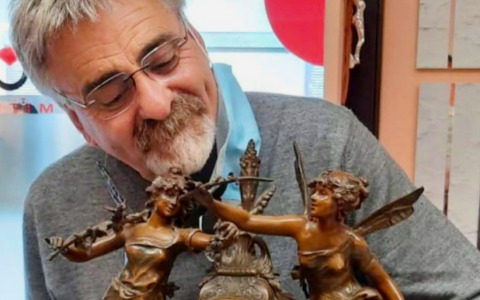 Giorgio Mori va in pensione e ringrazia Grassobbio: «Avete dato valore al mio tempo, più degli orologi»