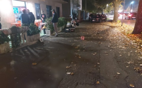 Dopo l’accoltellamento e le liti, sospesa la licenza al bar di Treviglio teatro dell’aggressione