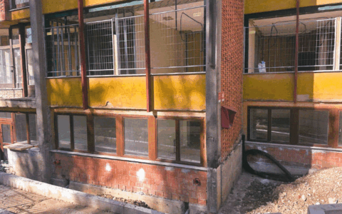 Ex Sacro Cuore di Bergamo, il cantiere è in ritardo? A guardare le foto, parrebbe di sì…