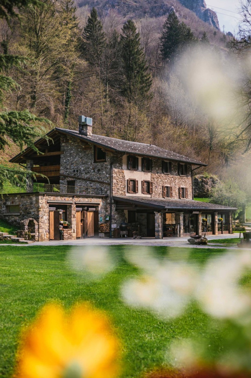 L’Agriturismo Ferdy di Lenna con Gordon Ramsay: la cucina di montagna bergamasca su Apple Tv+