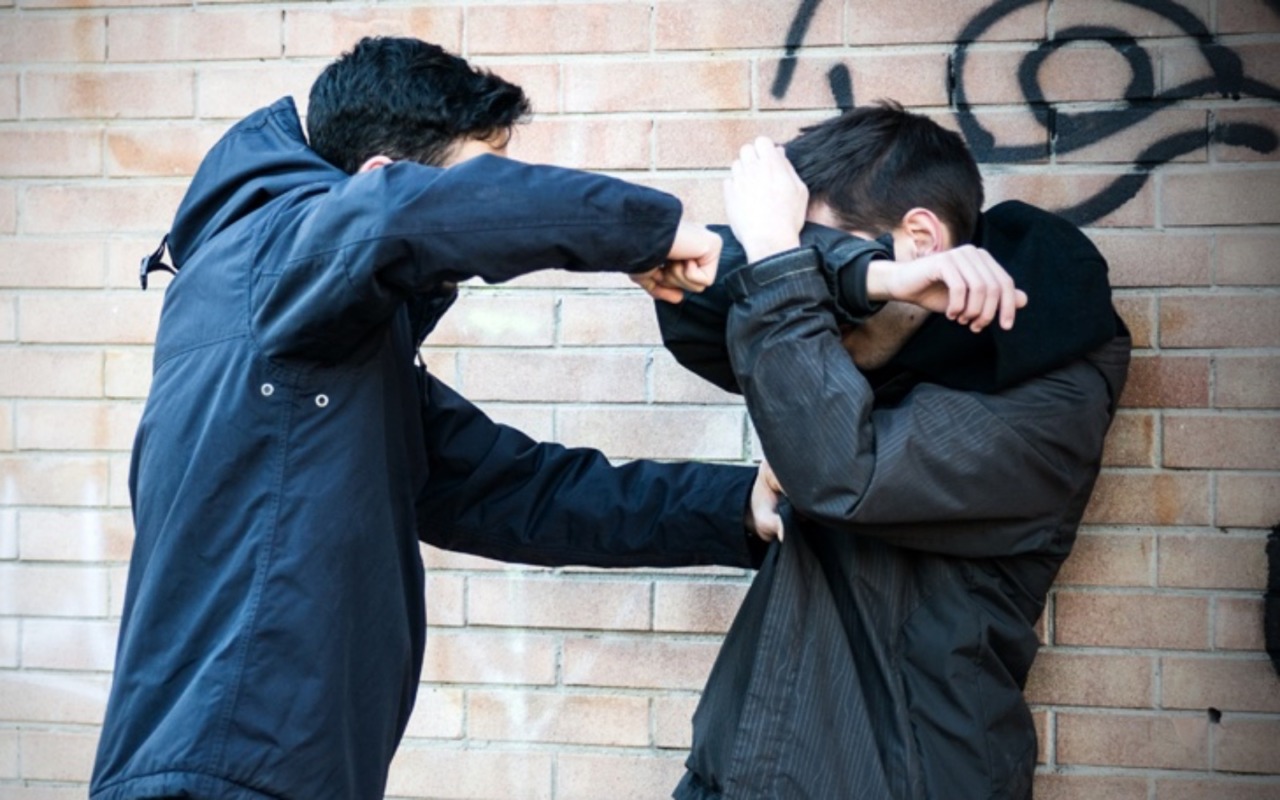 Rapina ed estorsioni a coetanei a Bergamo, sedicenne del Bresciano finisce in comunità