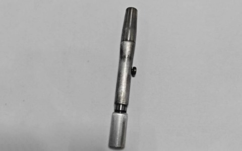 Penna-pistola da 007 all’aeroporto di Orio: fermato un uomo diretto in Bulgaria