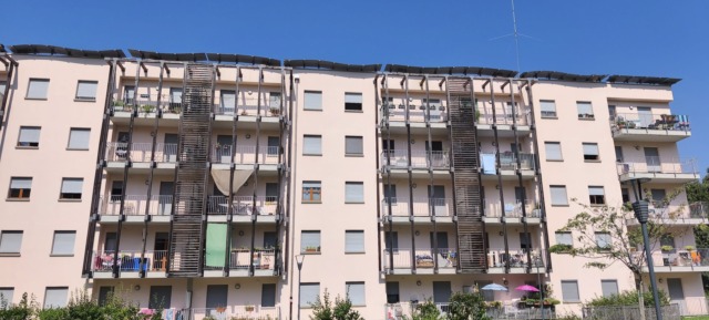 Sgomberato un alloggio Aler occupato abusivamente. La donna ha opposto resistenza: intervenuta la polizia