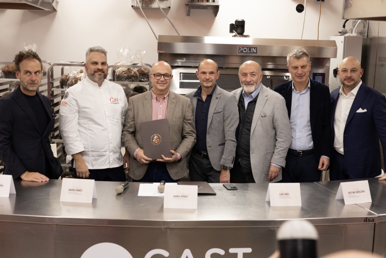 Per Milano-Cortina 2026 un treno di cioccolato lungo 52 metri (che parla anche bergamasco)