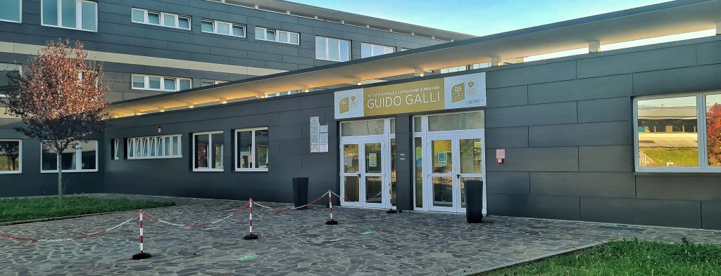 Spray al peperoncino in classe: paura all’Istituto Galli di Bergamo