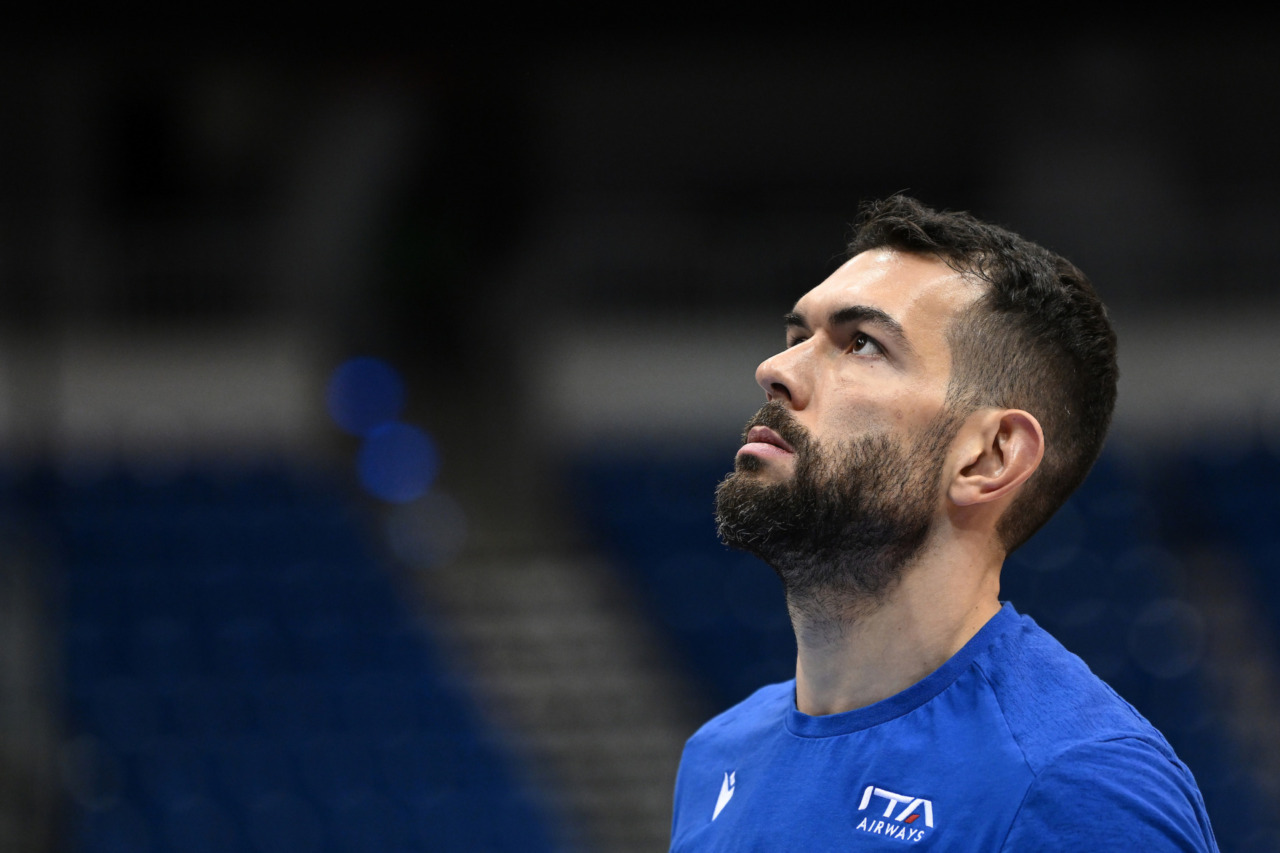 Il pilastro della Nazionale di basket, Pippo Ricci, presenta il suo libro ad Almenno San Bartolomeo