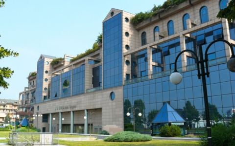 L’ex Una Hotel di via Borgo Palazzo è stato comprato: «Venti milioni e due anni per il rilancio»