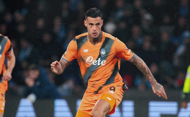 La prestazione di Scamacca è la vera novità del Maradona: gol a parte, si è mosso molto bene