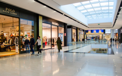 A Oriocenter la stagione degli acquisti natalizi si accende con l’iniziativa speciale per il Black Friday