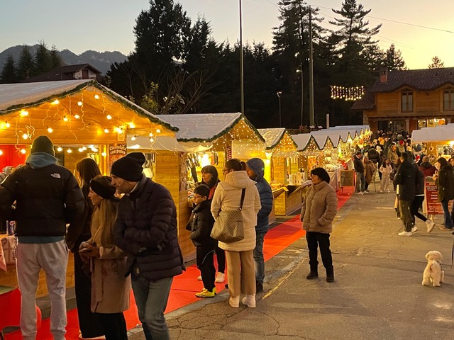 A Castione tornano i mercatini di Natale, con una novità: bancarelle anche nel centro di Dorga