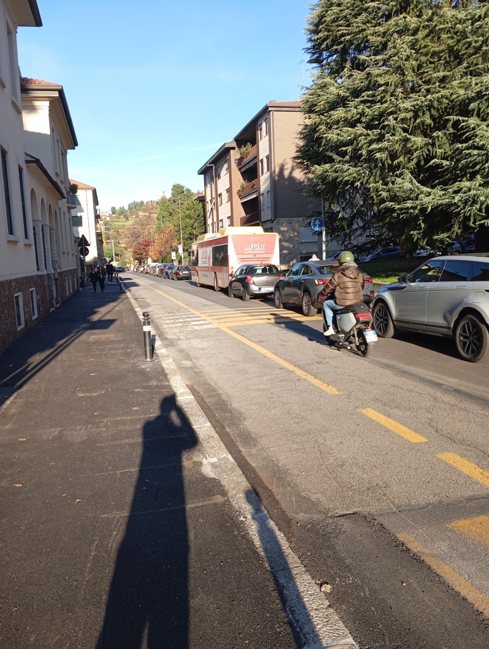 Via Statuto, lavori finiti a metà: la segnaletica scomparsa e la rabbia dei residenti