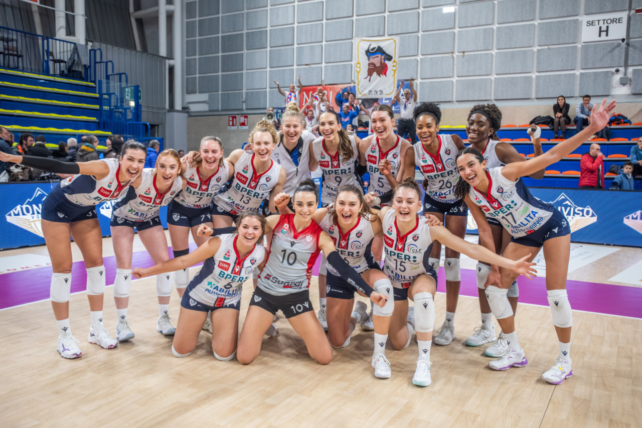 Il Volley Bergamo 1991 torna a vincere: 3-0 al Monviso e terzultimo posto più vicino