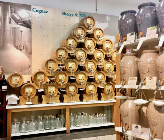 Chiude dopo 17 anni Vom Fass: un’onda d’affetto da Treviolo