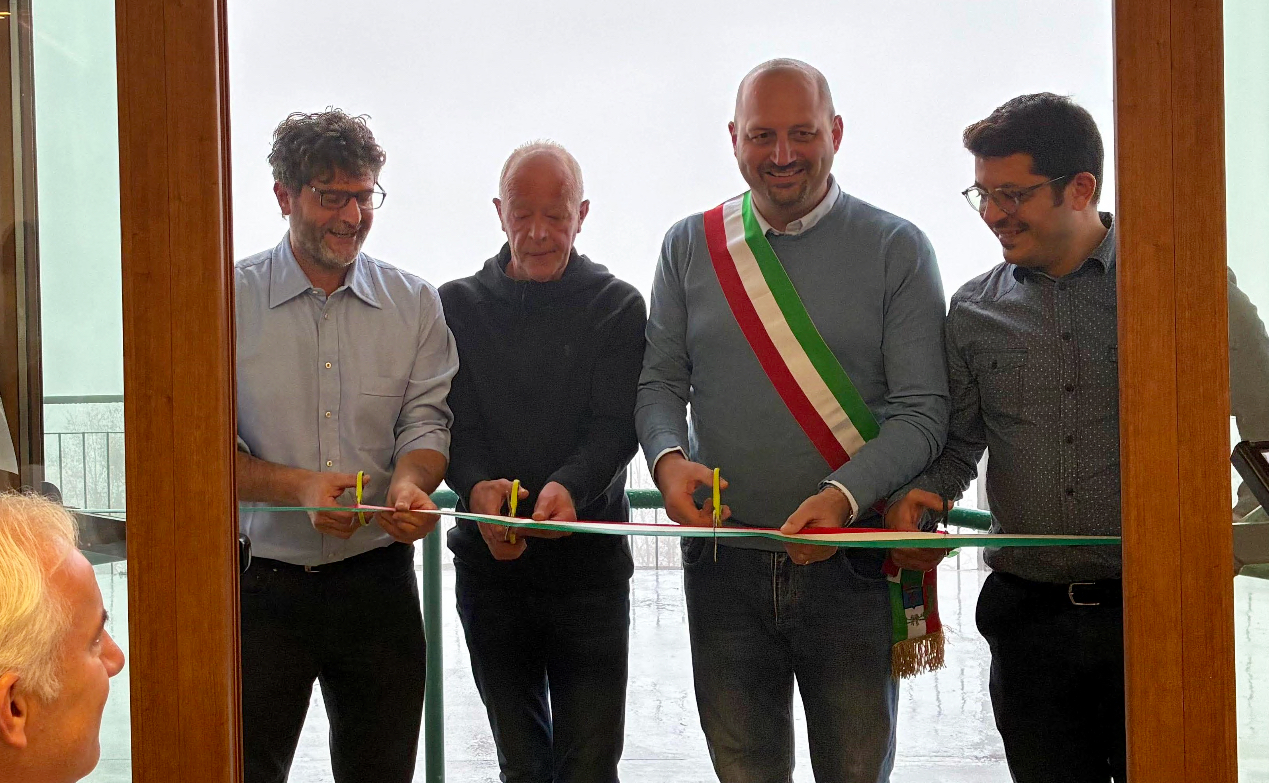 Nella ex scuola di Alzano è stato aperto il “Rifugio Mut de Nes”: uno spazio per la comunità