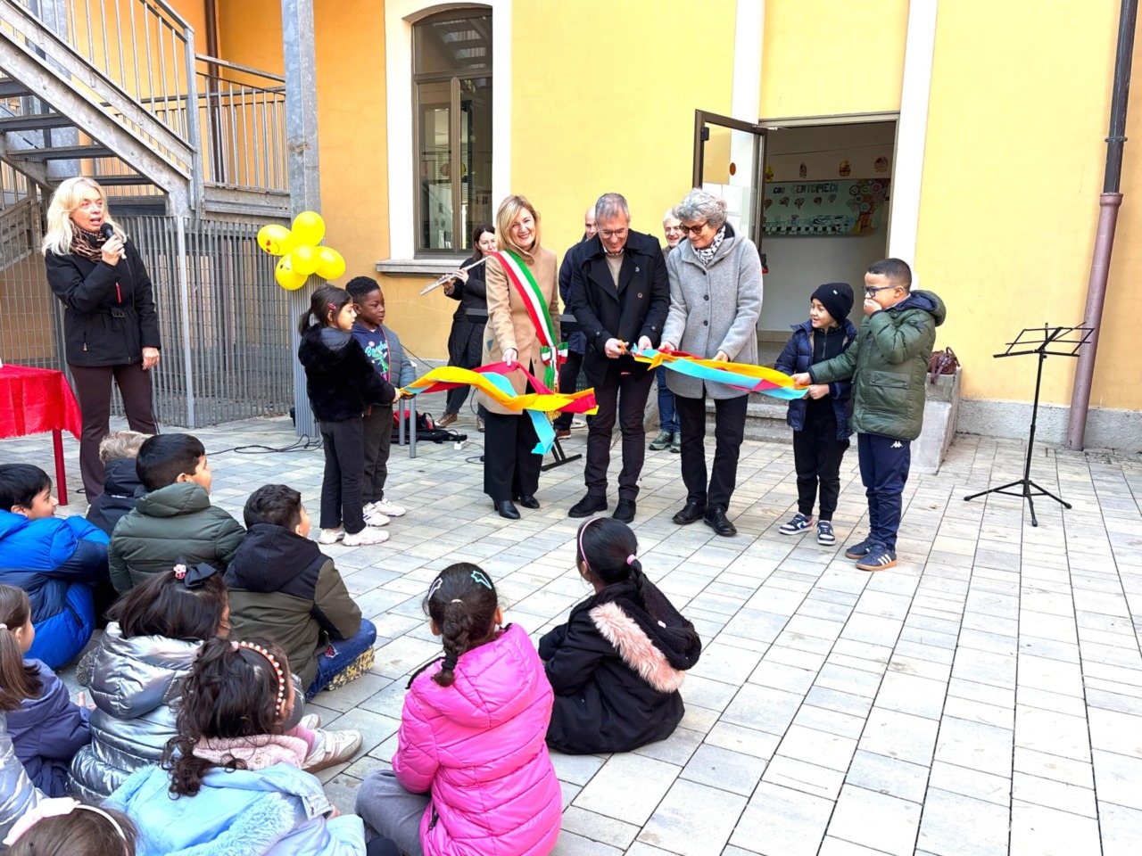 Inaugurato il giardino rinnovato per la scuola primaria “Italo Calvino” a Colognola