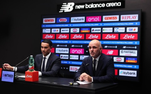 Poche parole, tanti fatti e nessun problema a investire: perché la mossa Raspadori dice molto