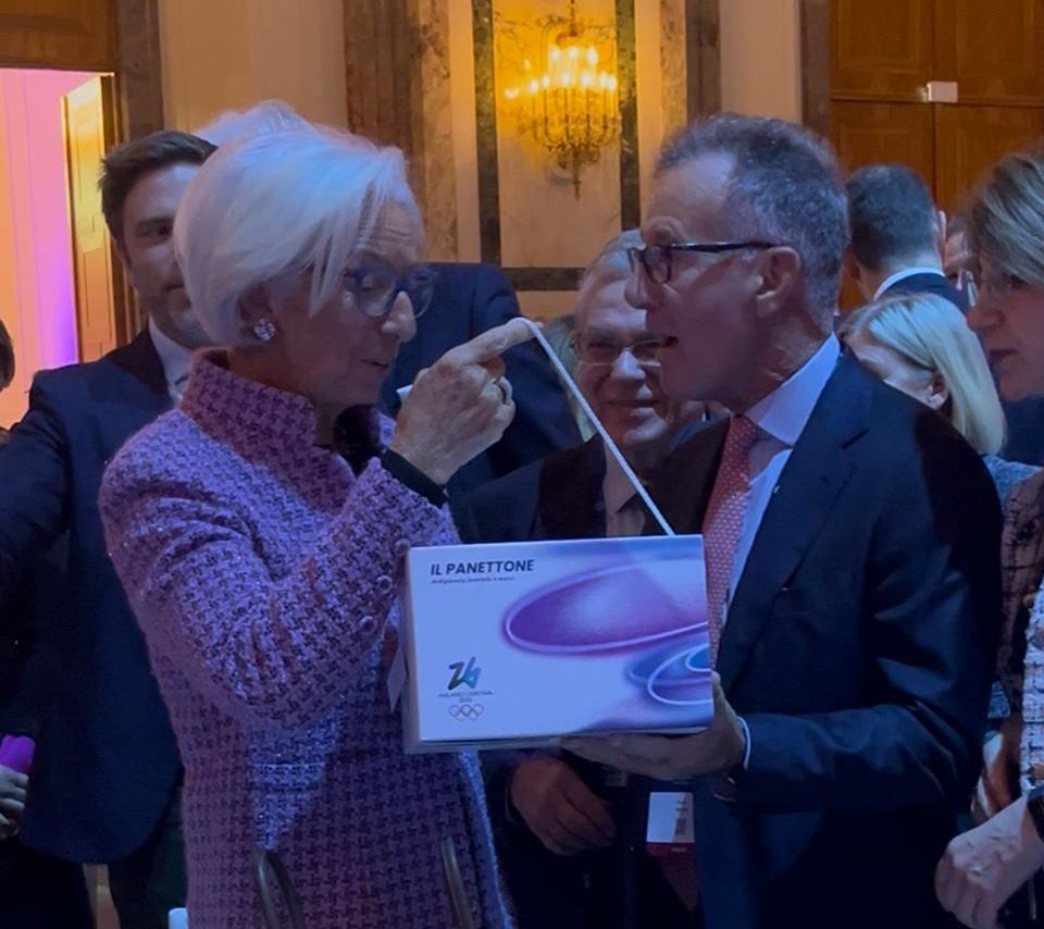 Il panettone del panificio Marchesi (scelto per Milano-Cortina 2026) è arrivato fino a Christine Lagarde