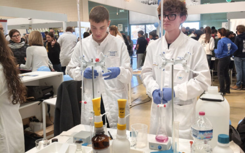 È iniziata la Fiera dell’Orientamento di Bergamo: tante personalità al taglio del nastro e grande affluenza