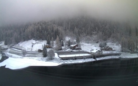 È arrivata la prima neve in Bergamasca: imbiancate alta Val Brembana e Seriana