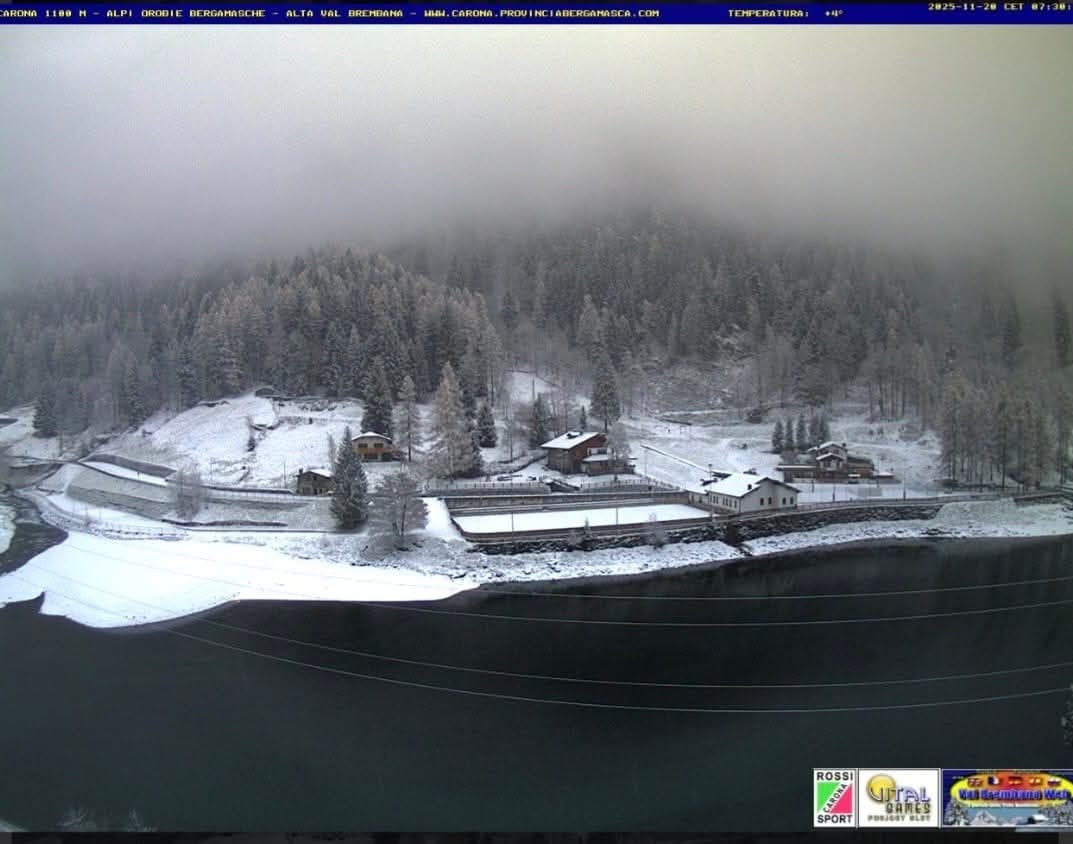 È arrivata la prima neve in Bergamasca: imbiancate alta Val Brembana e Seriana