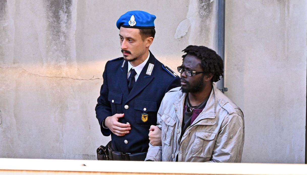 Il pm chiede l’ergastolo per Moussa Sangare: «Uccise Sharon per capriccio, scelse una persona indifesa»